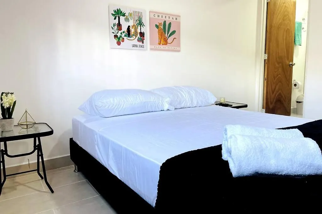 Acogedor,Luz Natural , Agua Caliente ,200 Mbps,Central. Medellin 0*,  Colombia