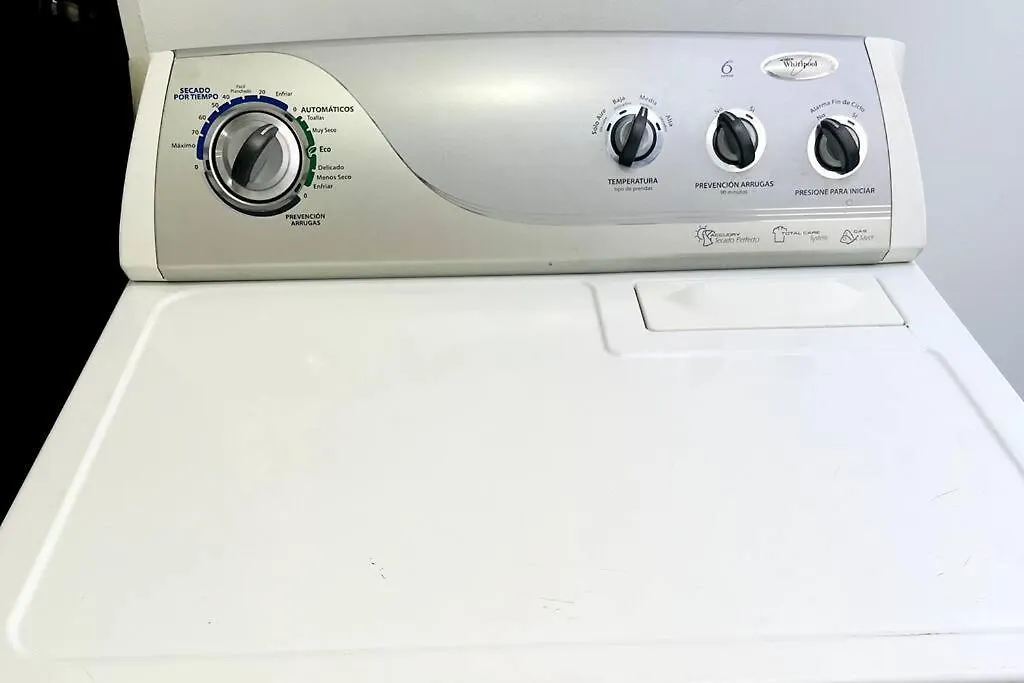 Acogedor,Luz Natural , Agua Caliente ,200 Mbps,Central. Medellin 0*,  Colombia